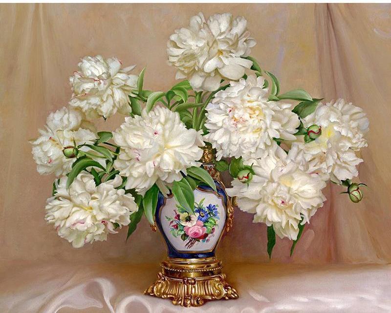 White Flowers in a Royal Vase - Paint yourself - All Paint by numbers